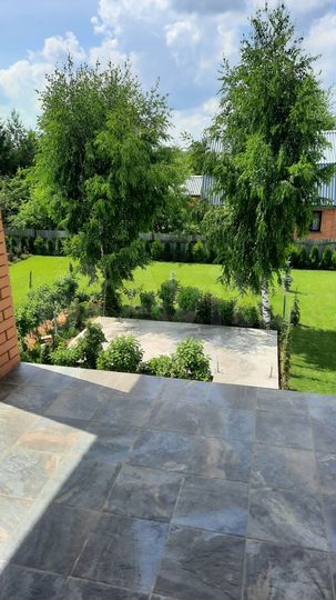 Дом 368 м² на участке 17 сот.