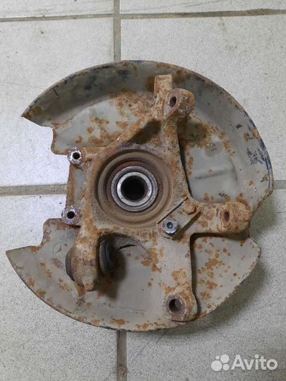 Ступица левая mercedes w 124