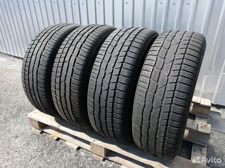 Continental ContiWinterContact TS 830 P 215/60 R16 110K