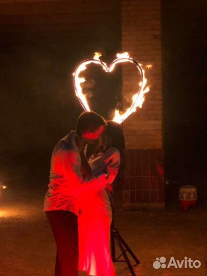 Тяжёлый дым, пиротехнические фонтаны