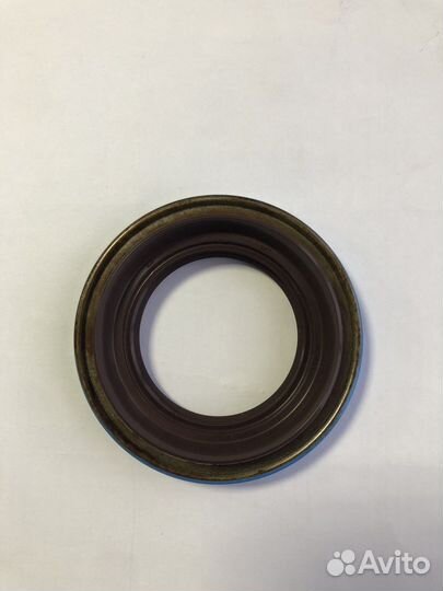 Сальник хвостовика редуктора заднего моста Ford