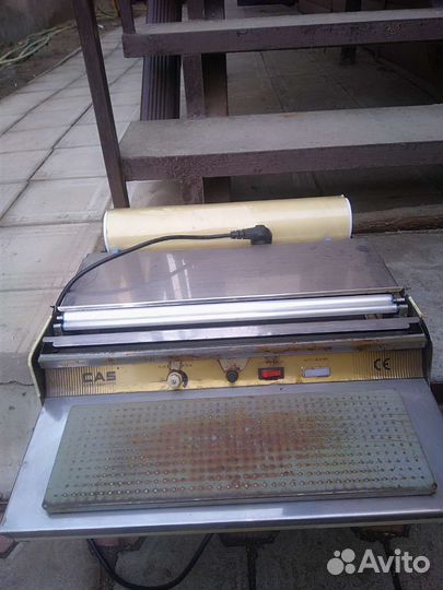 Термоупаковочный аппарат