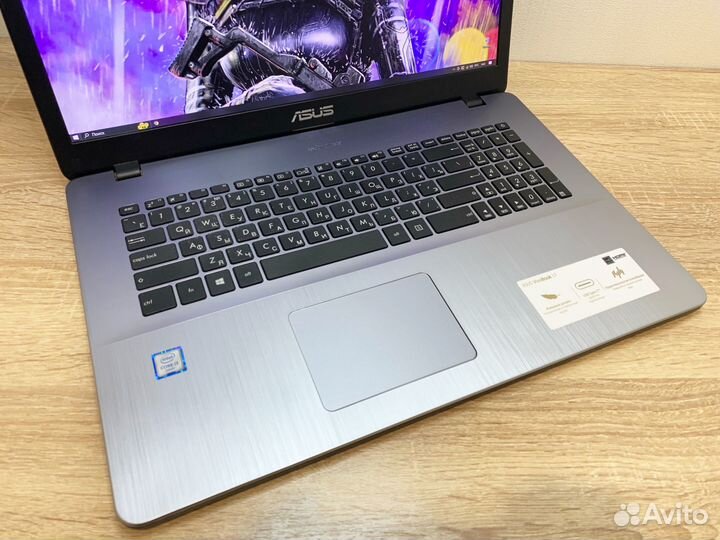 Игровой Asus 17.3 IPS/ Core i3/ 16GB DDR4/ 920MX