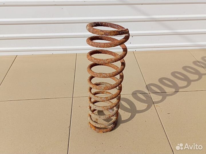 Пружина задняя Шевроле Нива