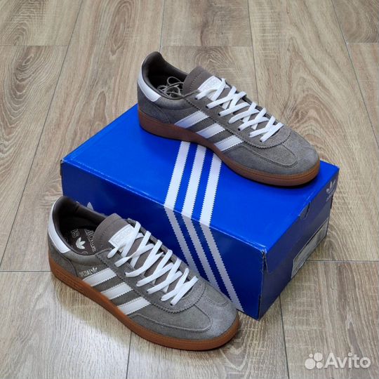 Кроссовки adidas spezial