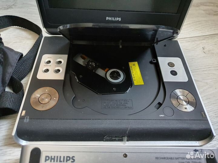 Портативный видеопроигрыватель (нерабочий) 2 штуки