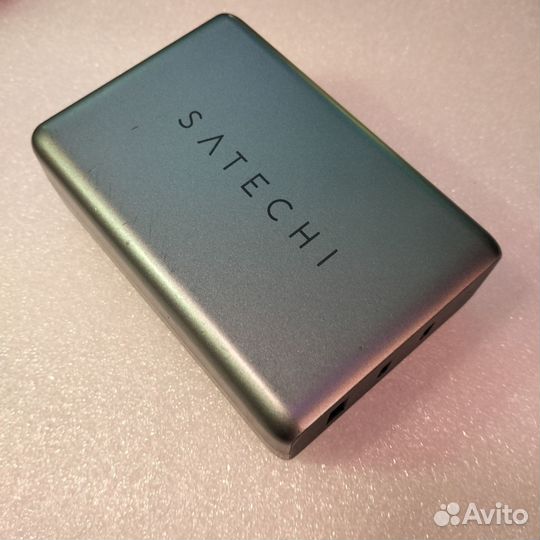 Сетевое зарядное устройство Satechi Compact Charge