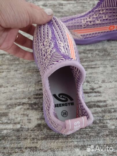 Кроссовки для девочки 28