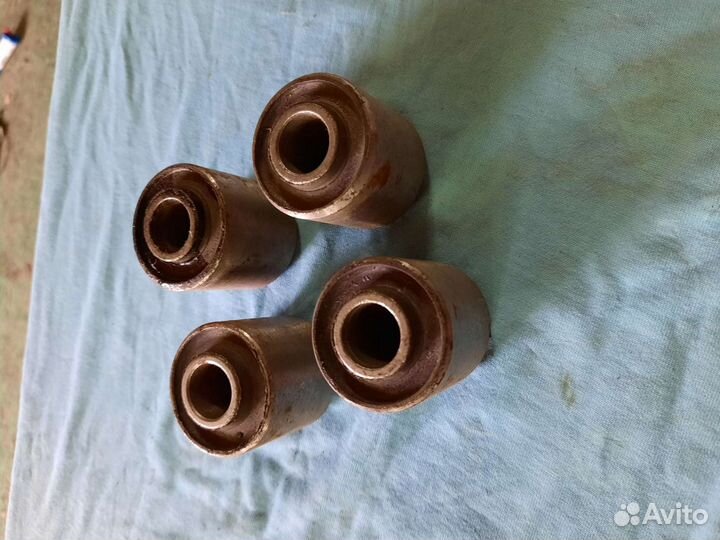 Запчасти Москвич 2140++++