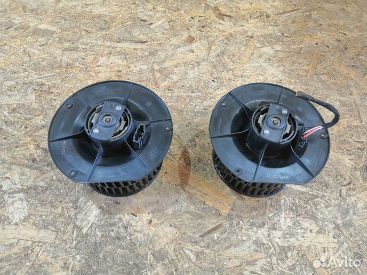 Моторчик отопителя (дополнительный) Ford Galaxy I