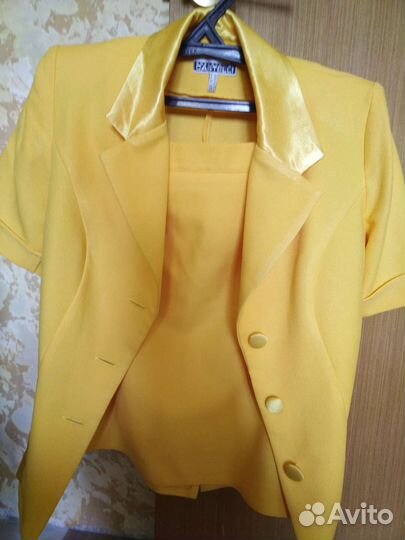 Костюм пиджак и юбка