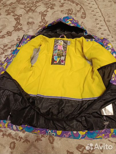 Горнолыжная куртка для девочки