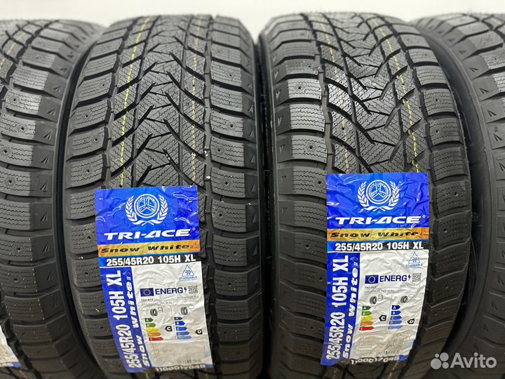 Tri Ace Snow White II 255/45 R20 105H