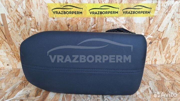 Подлокотник Toyota RAV 4