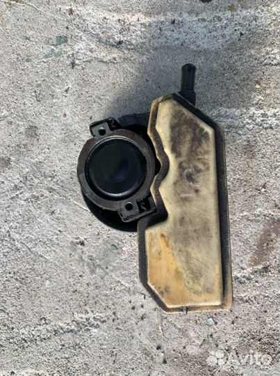 Насос гур x16xel Opel Vectra B