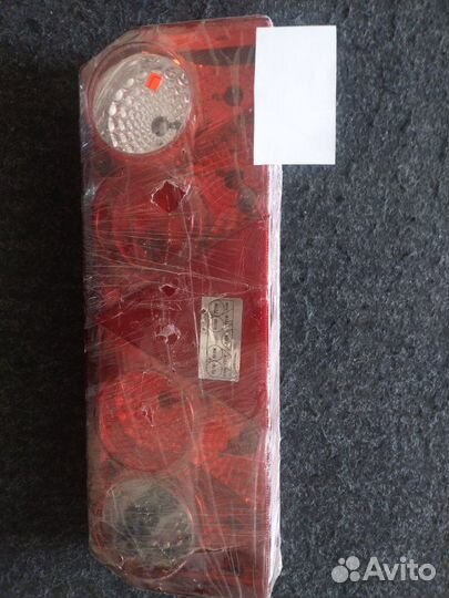 Фонарь задний правый