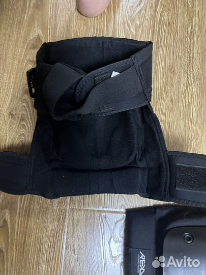 Защита коленей Rekd