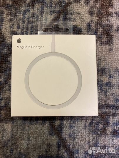 Беспроводная зарядка для iPhone