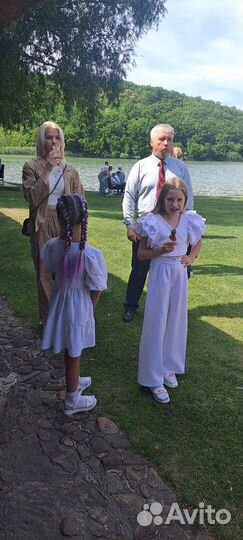 Костюм праздничный 34 размер, на худышек