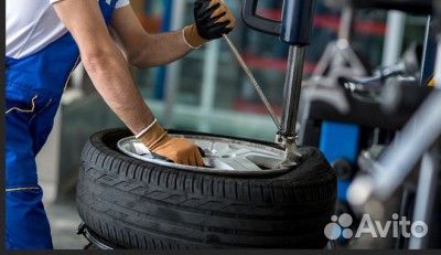 Шиномонтажник