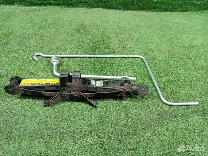 Домкрат Toyota