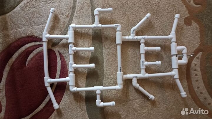 Вешалка-скелет для хоккейной формы