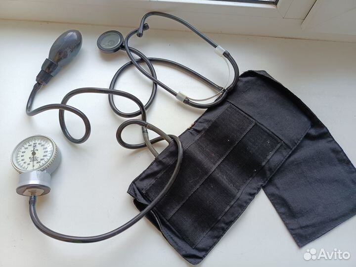 Измеритель артериального давления новый