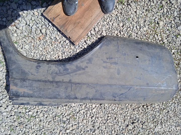 Крыло на волгу-24