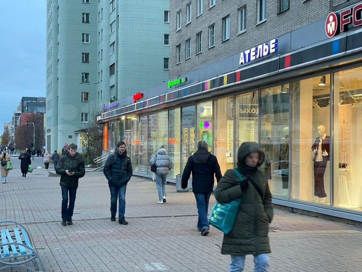 Торговая площадь, 65 м²