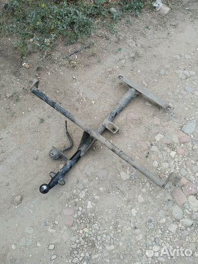 Фаркоп на ваз 2114