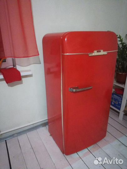 Ретро холодильник ЗИЛ Москва