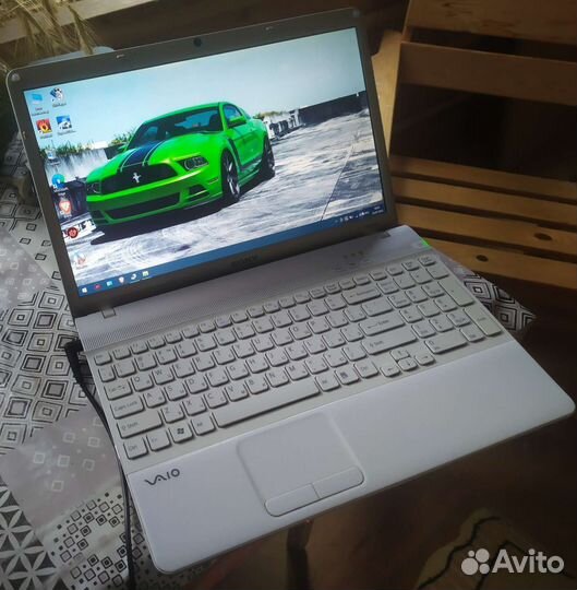 Sony Vaio i7 8GB SSD 256