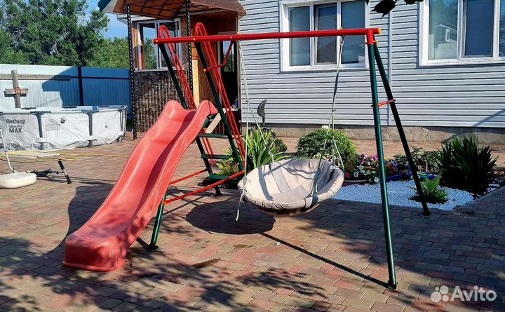 Качели с горкой