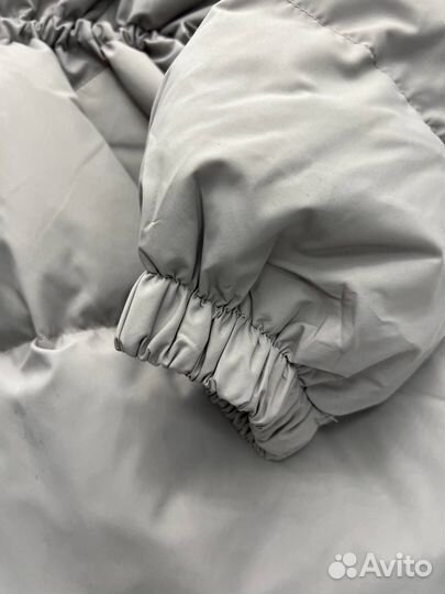 Куртка матовая с капюшоном на кулиске