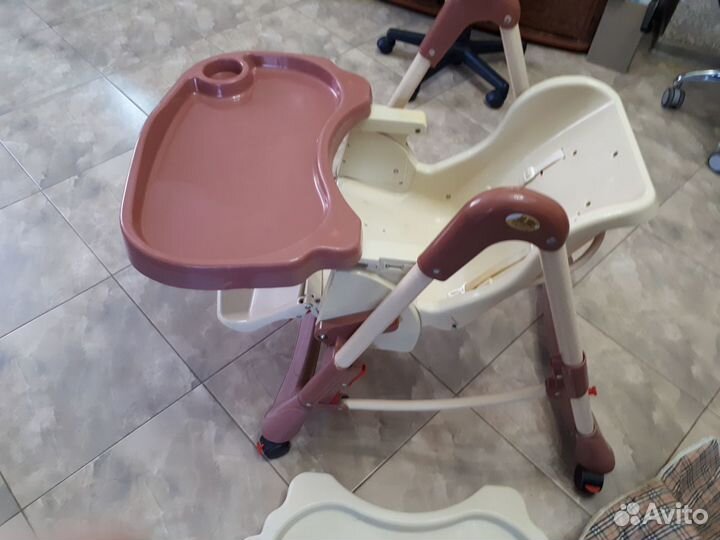 Стульчик для кормления Twinny