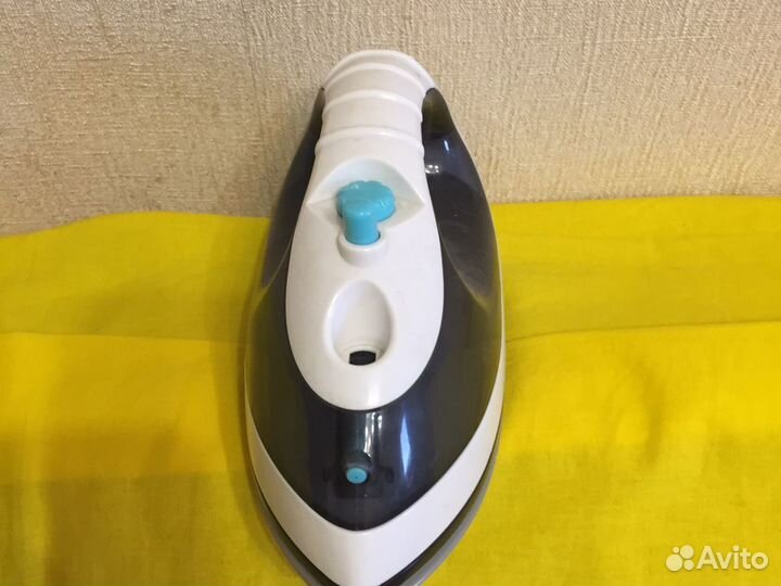 Утюг игрушечный