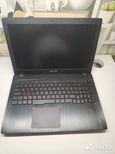 Ноутбук asus Rog FX553VE-DM201T