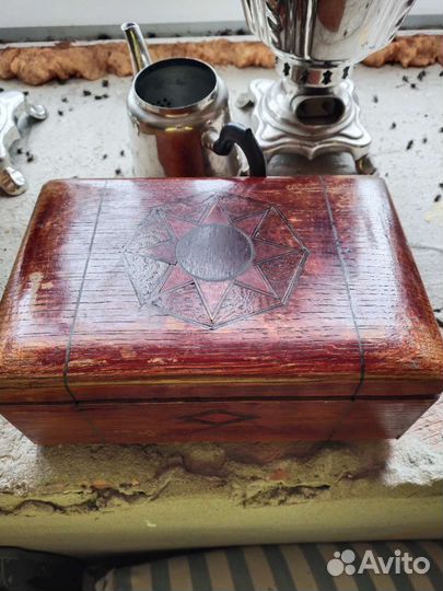 Шкатулка деревянная старинная