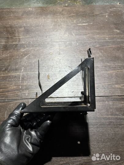 Крепление аккумулятора и блока абс BMW r1150r