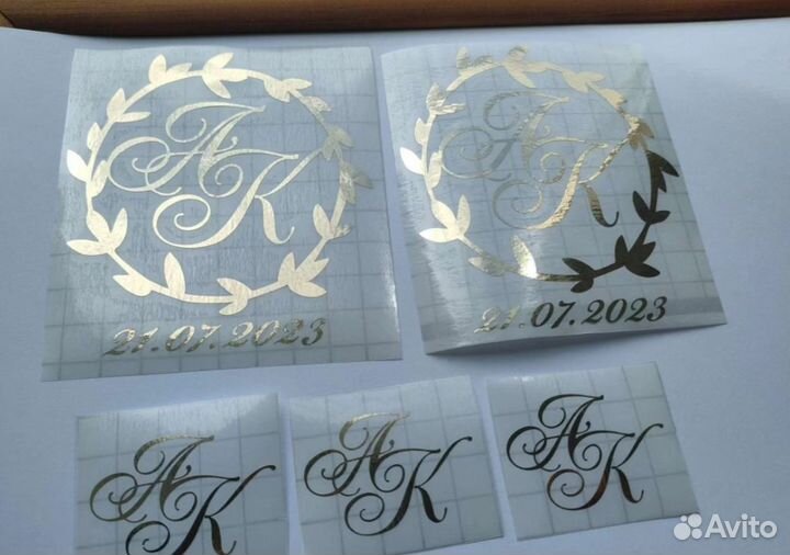 Наклейки для бутылок, инициалы, свадебные надписи