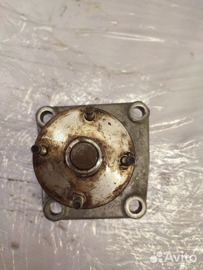 Кронштейн вискомуфты Mitsubishi Pajero Sport