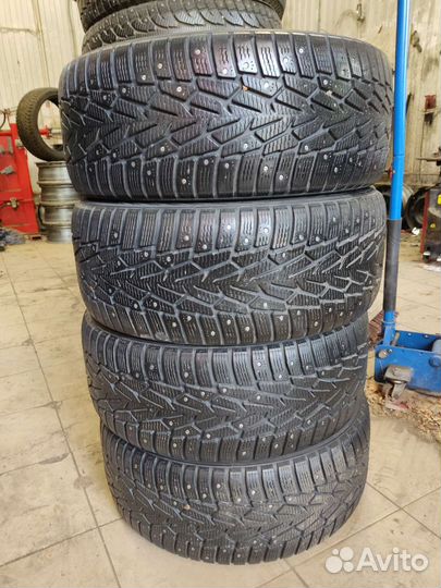 Nokian Tyres Hakkapeliitta 7 225/50 R17 98T