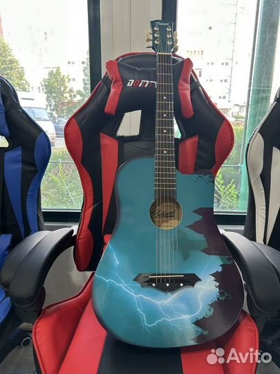 Акустическая гитара молния