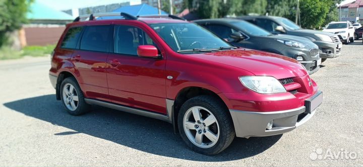 Mitsubishi Outlander 2.4 AT, 2004, 233 500 км