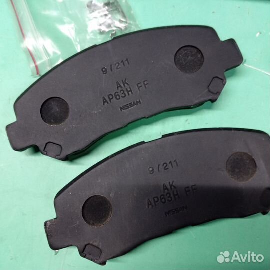 Колодки тормозные Ниссан D1060JE21A
