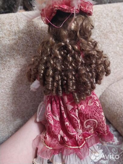 Кукла фарфоровая большая