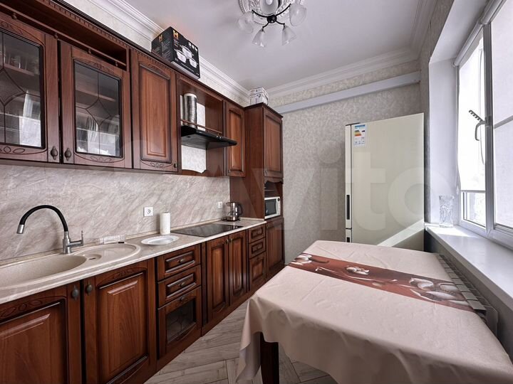 2-к. квартира, 76 м², 4/9 эт.