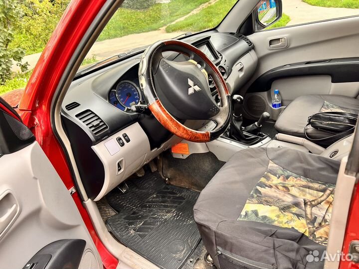 Mitsubishi L200 2.5 МТ, 2007, битый, 299 000 км