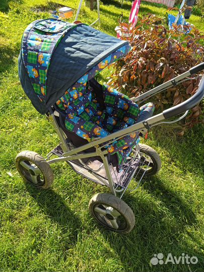 Прогулочная коляска
