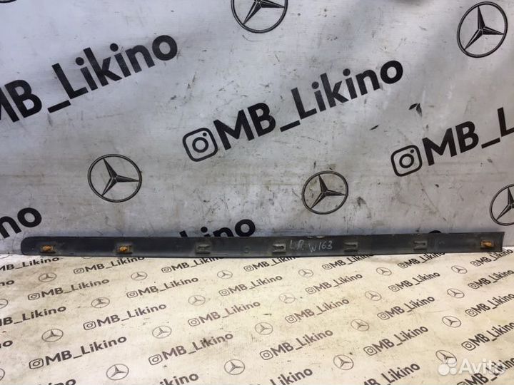 Молдинг двери передний левый Mercedes-Benz Ml W163